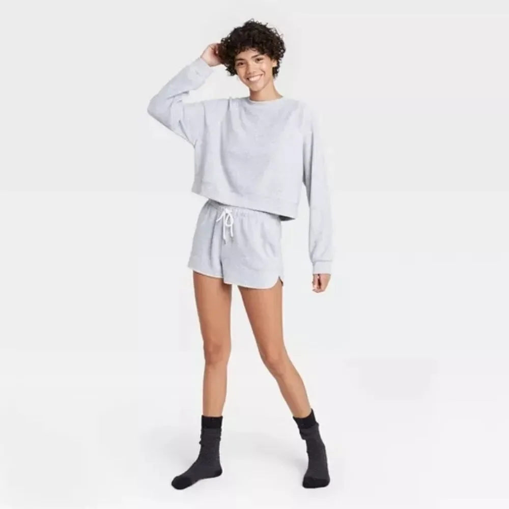 New 2-Piece Fleece Loungewear Pajama Set XS - Picture 3 of 9
